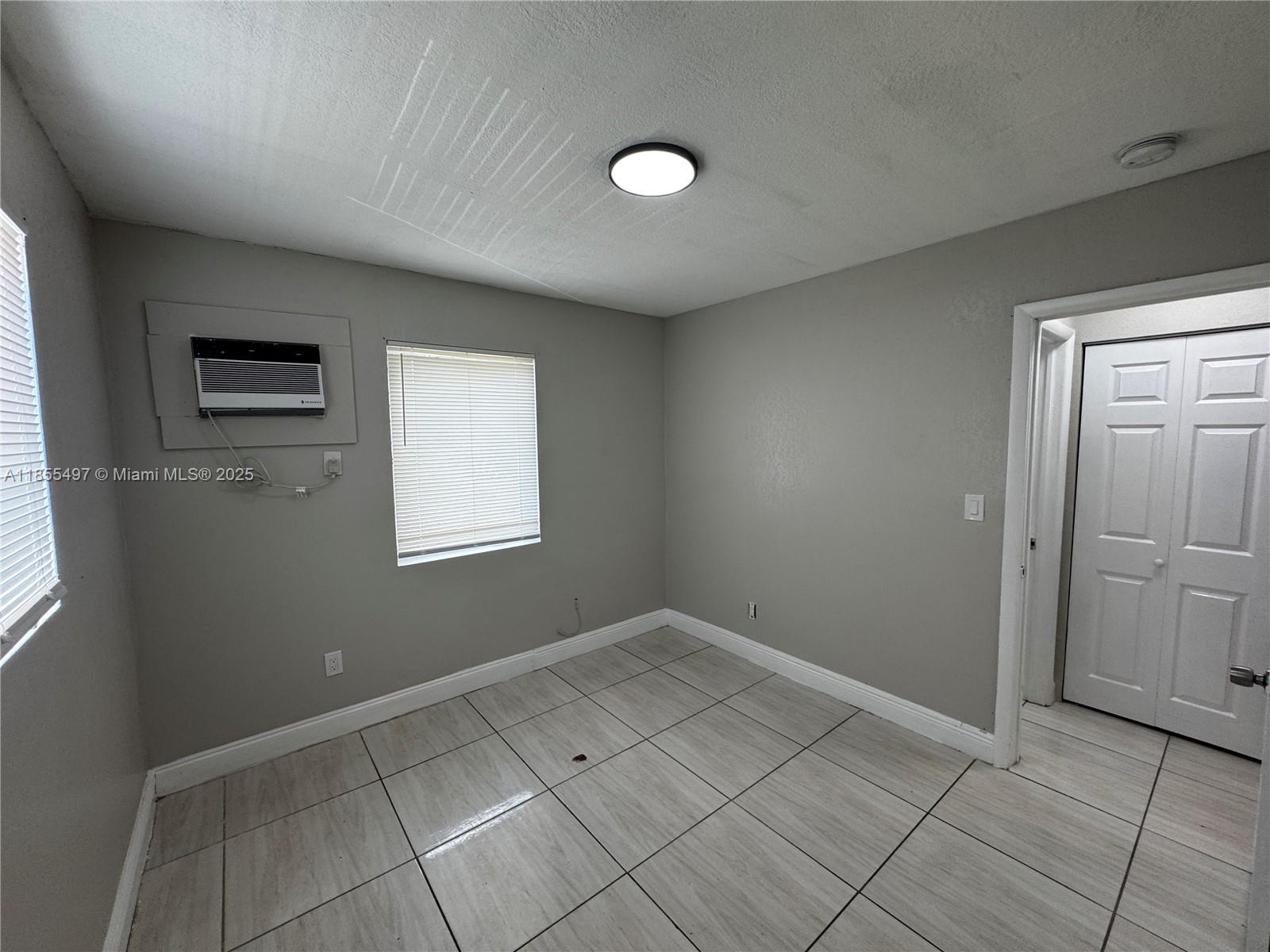 MAGNOLIA SUB - Residential Lease