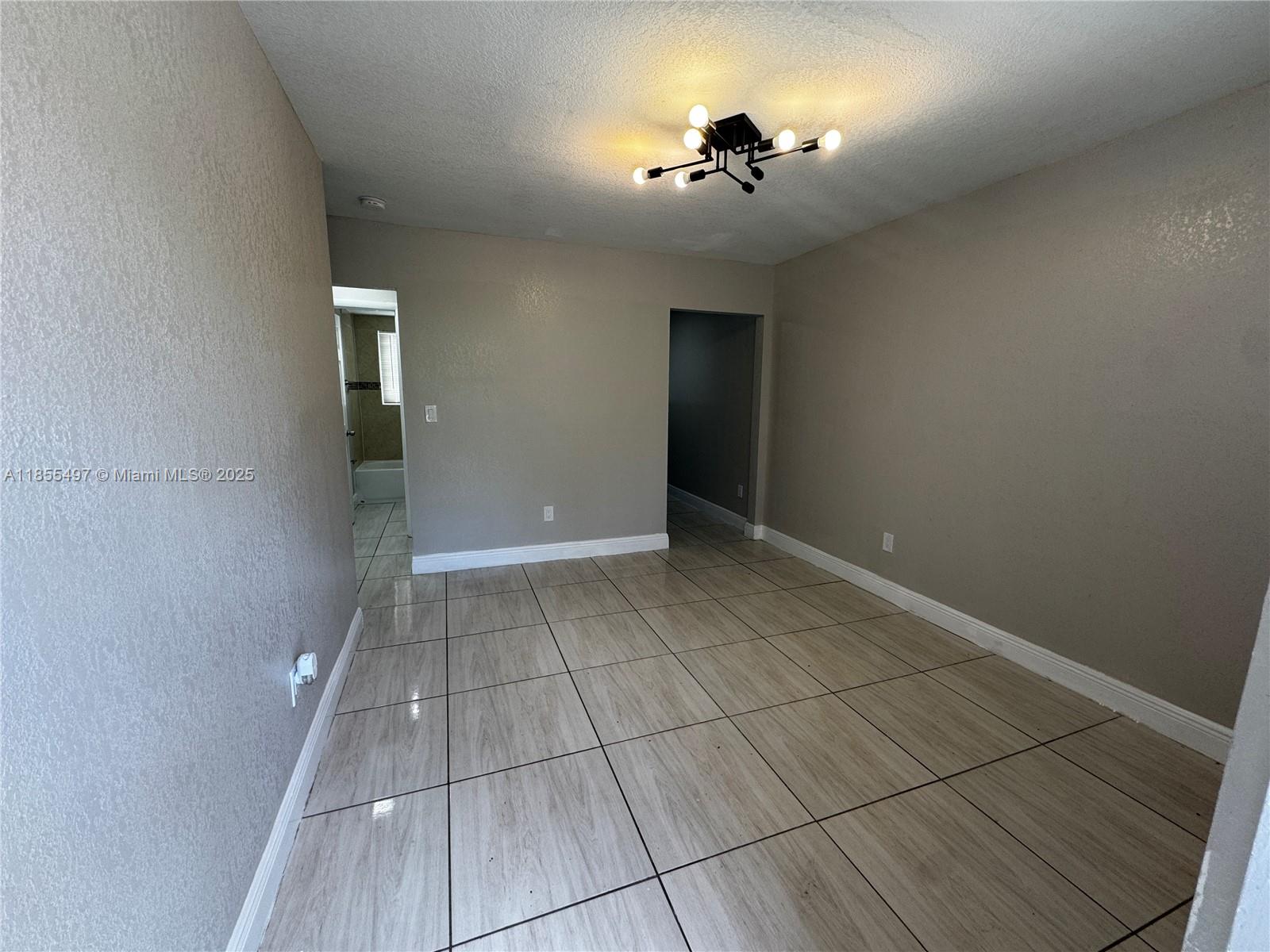 MAGNOLIA SUB - Residential Lease
