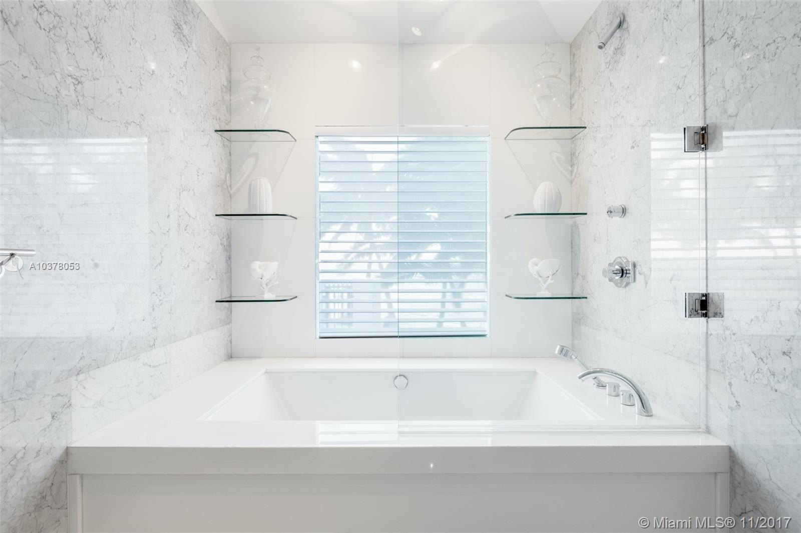 LA GORCE GOLF SUB - Residential