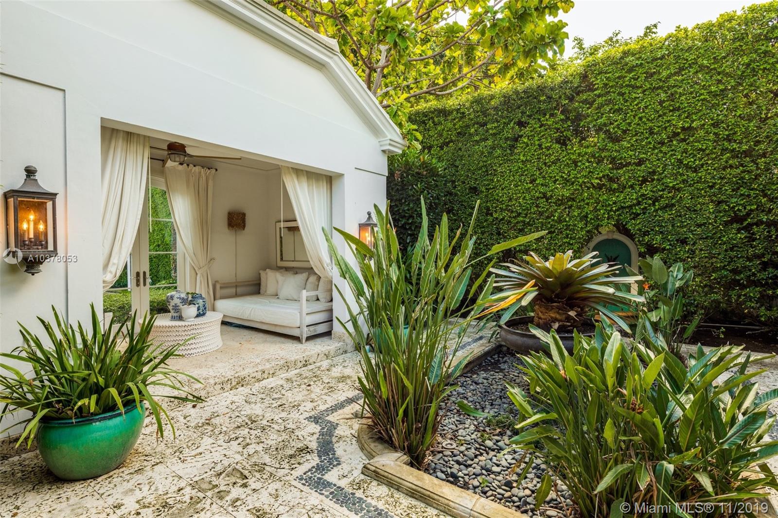 LA GORCE GOLF SUB - Residential