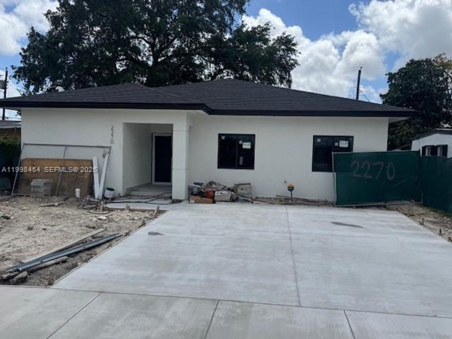 STUNNING CUSTOM PROPERTY, SPECIALLY DESING TO FIT IN THIS MATURE NEGHBORHOOD, NO HOUSE LIKE THIS ON THE AREA, OFFERING 4 BEDROOM AND 3 FULL BATHROOM, 1900 SQ. FT TOTAL AREA, ON A 5000 SQ. FT LOT, TWO MASTER BEDROOM , ESALY TO CONVERT ONE TO AN IN-LAW SUITE, CLOSE TO EVERITHING, 2 LARGE WALKING CLOSETS ON MASTER BEDROOM, BEUTIFULL CURB APPEAL , WITH DOUBLE IMPACT FRENCH DOORS AND GIANT IMPACT WINDOOS, 24x48 PORCELAIN TILE THRU THE WHOLE HOUSE, 9 FEET HIGHT CEILING, STUNNING MODERN DESING KITCHEN WITH EXOTIC QUARZT, CUSTOM VANITY DESING, TOO MUCH TO LIST YOU NEED TO BRING YOUR BUYER BEFORE I GET MINE. NO HOA, NOT A COOKIE CUTTER. ONLY BY APPOIMENT TO QUALIFIED BUYER