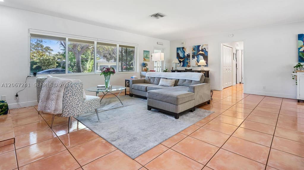 Photo of 2549 NE 27th Ave, Fort Lauderdale, FL 33305 (MLS # A12067241)