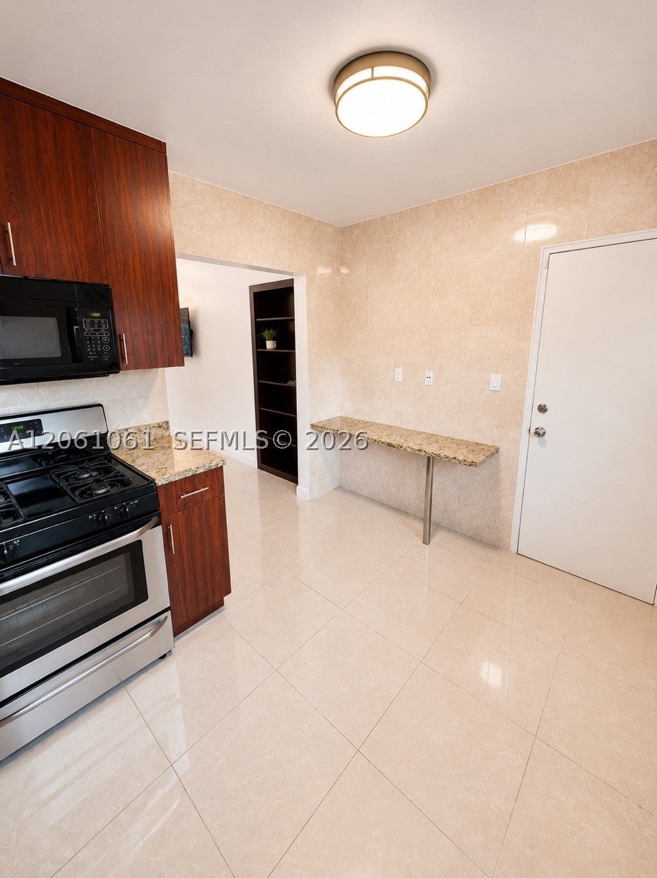 1050 94th St 4