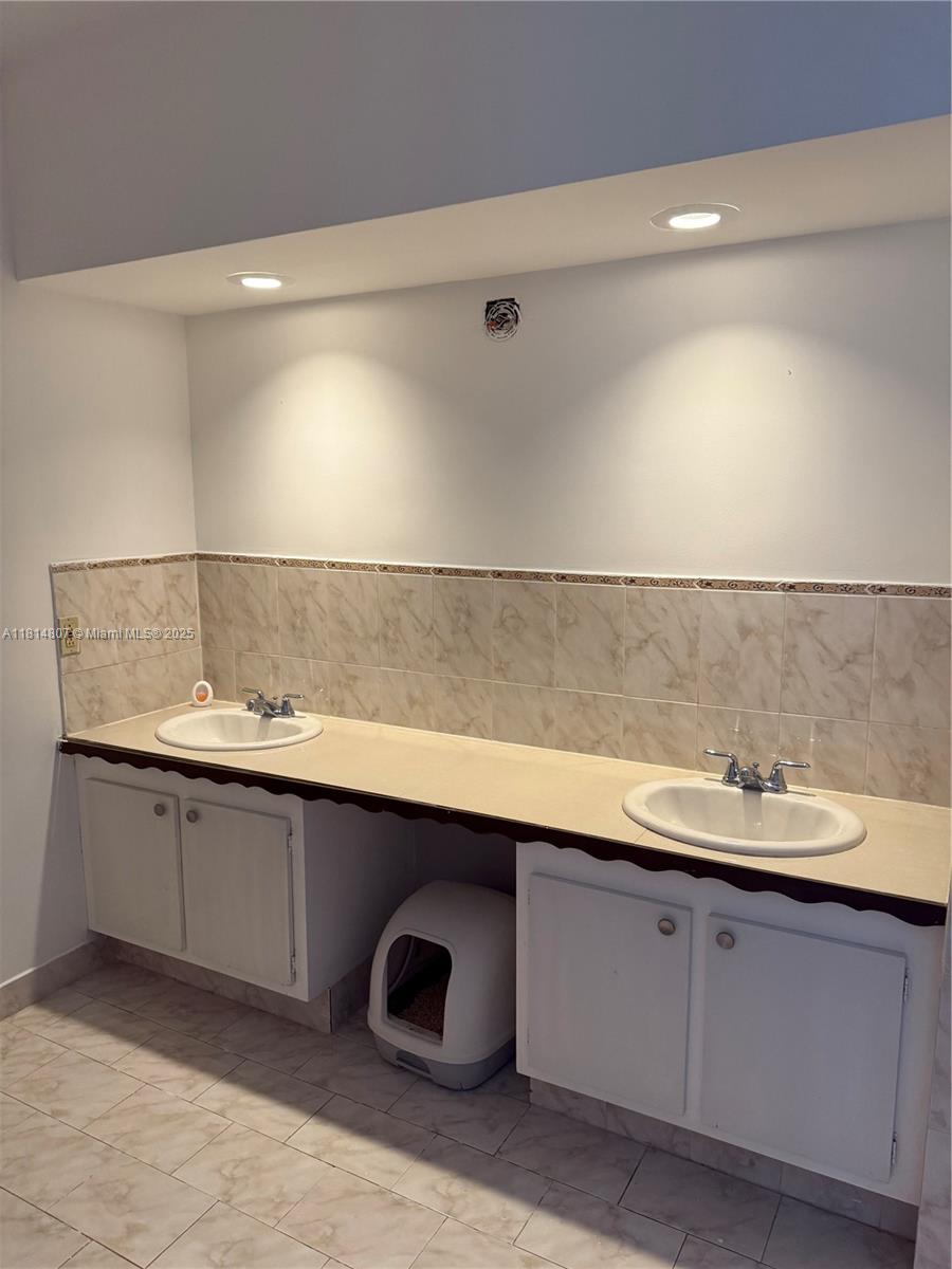 SANDPIPER AT CALIF CLUB C - Residential Lease