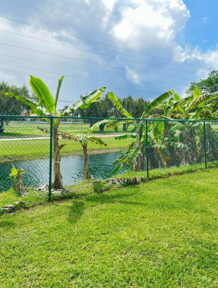 PALM ISLE ESTATES - Residential