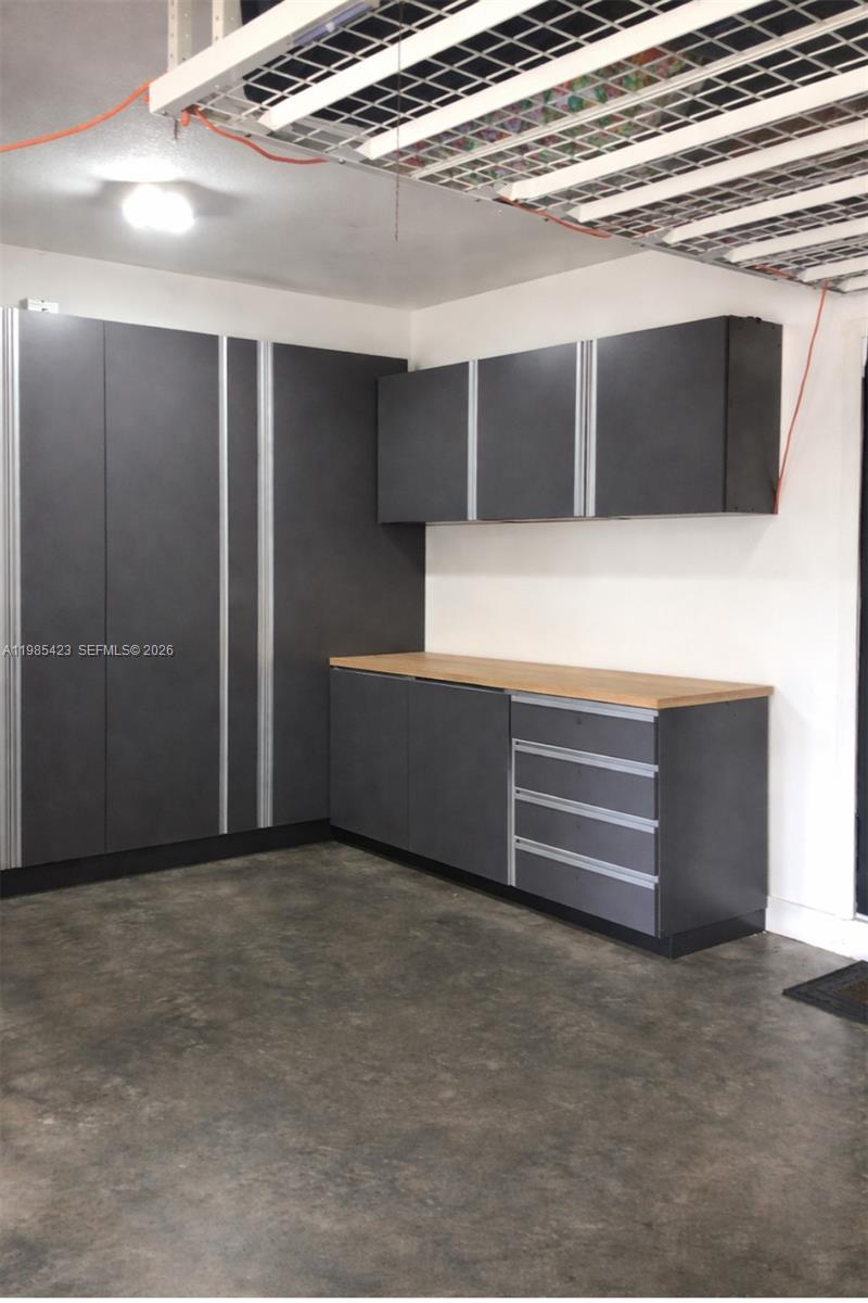 PALM ISLE ESTATES - Residential