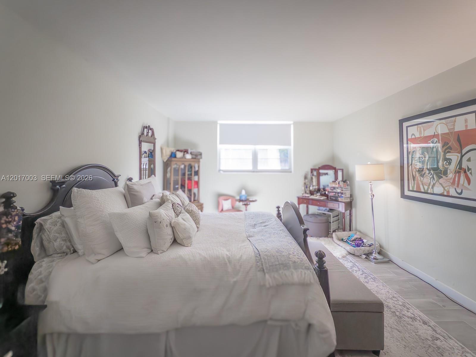 GABLES WATERWAY TOWERS CO - Residential