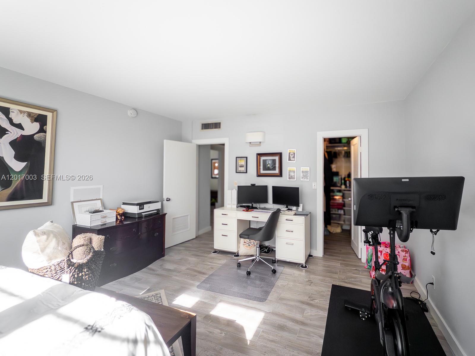 GABLES WATERWAY TOWERS CO - Residential
