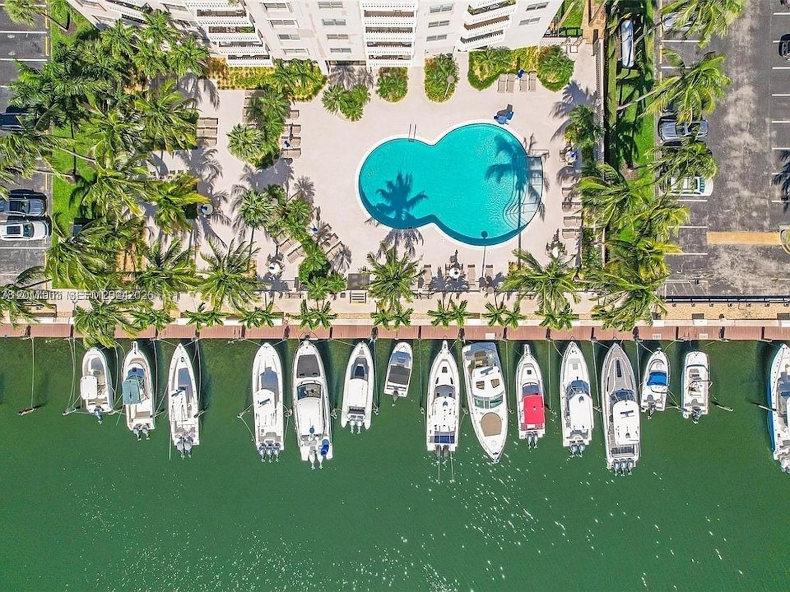 GABLES WATERWAY TOWERS CO - Residential