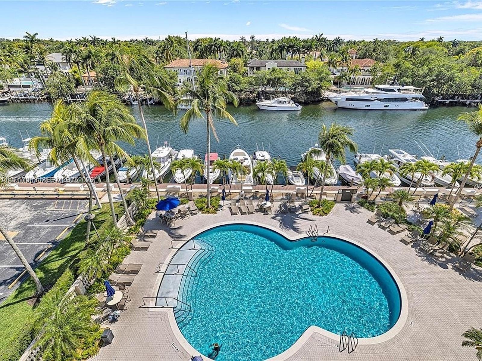 GABLES WATERWAY TOWERS CO - Residential