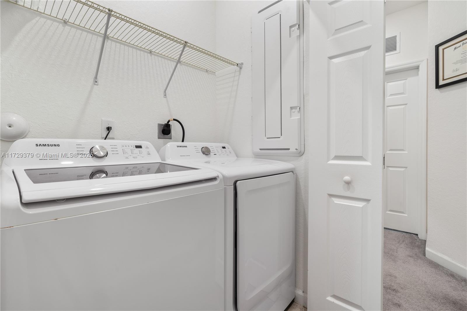 SIENNA CREEK - Residential