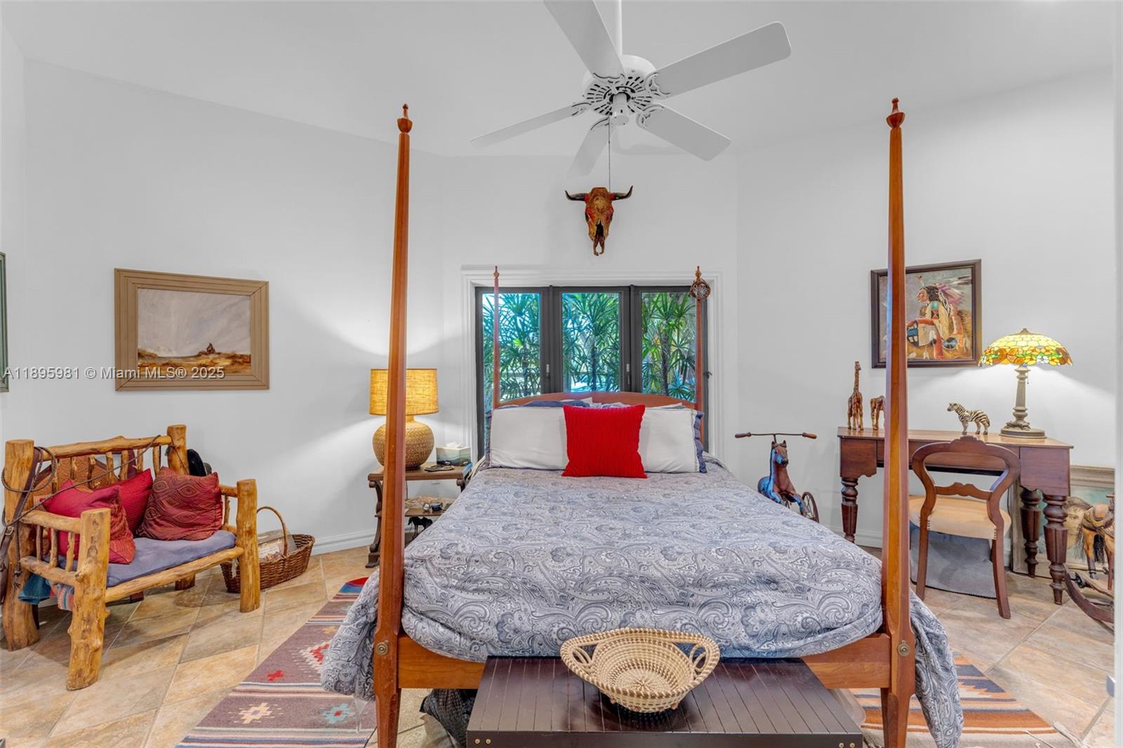 4.87 AC REDLAND ESTATE - Residential