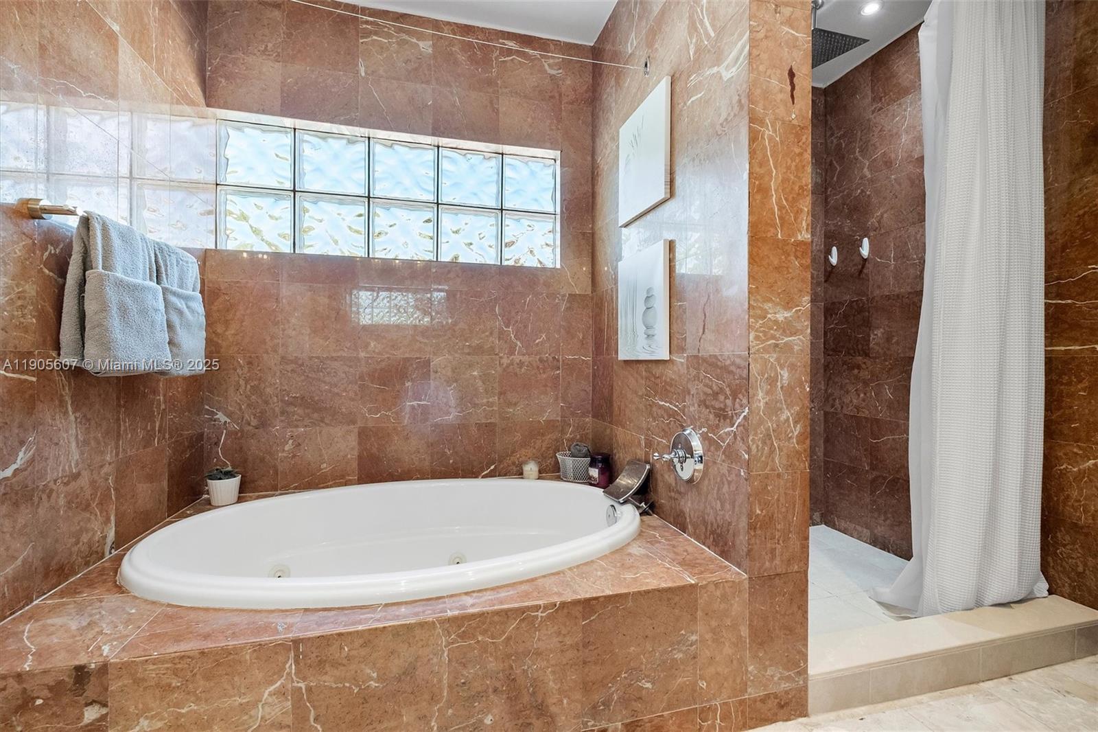 OSCEOLA HIGHLANDS - Residential