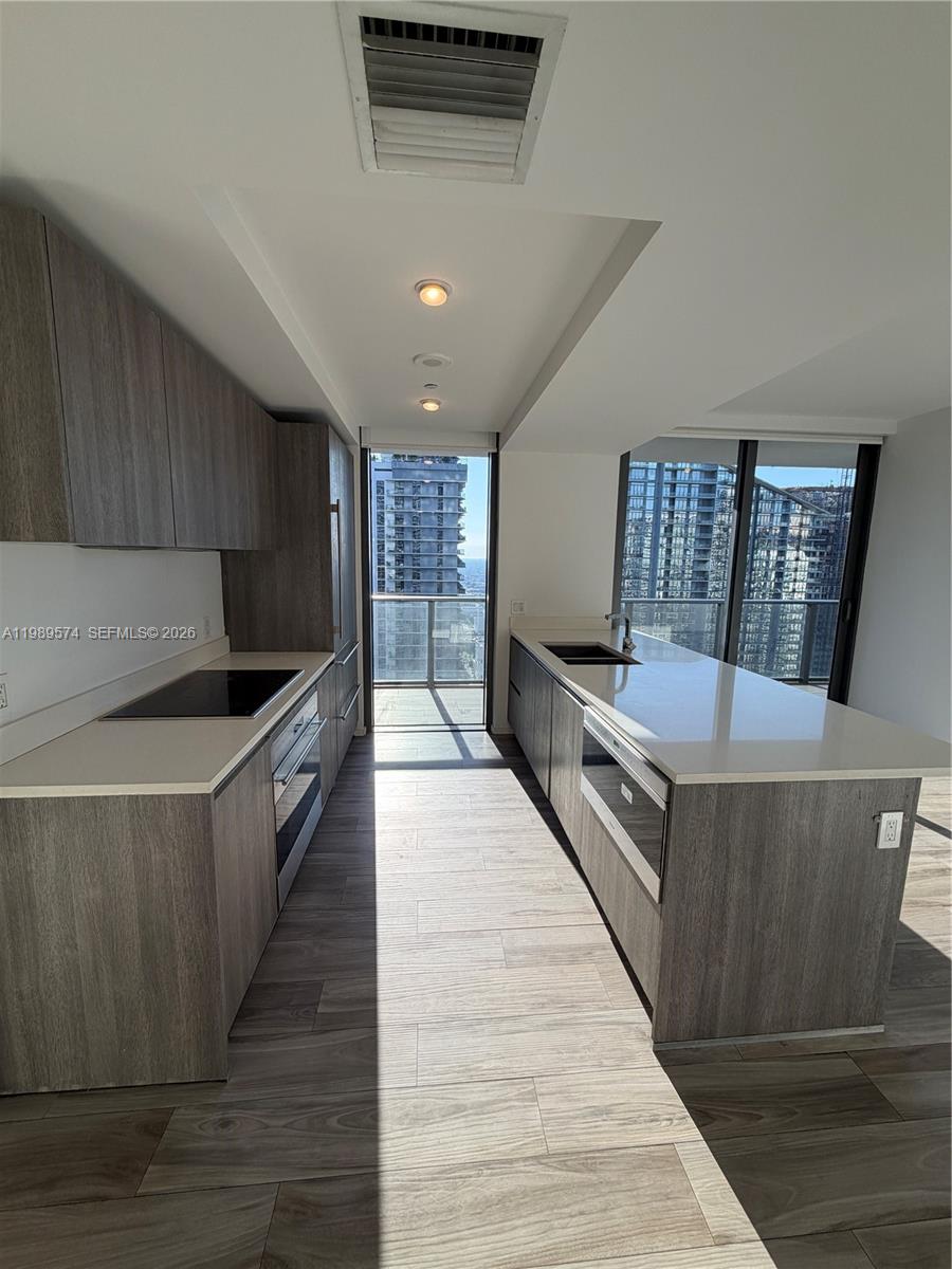 801 SMA RESIDENCES CONDO - Residential Lease
