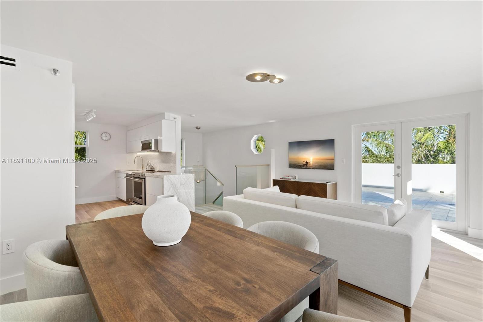 MAGNOLIA CONDO - Residential Lease