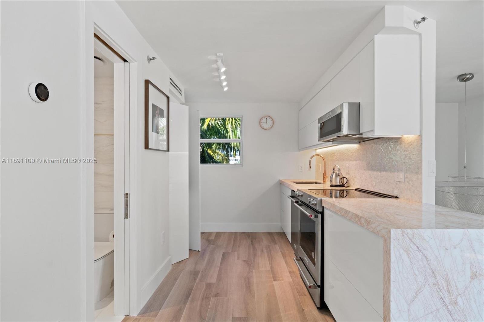 MAGNOLIA CONDO - Residential Lease