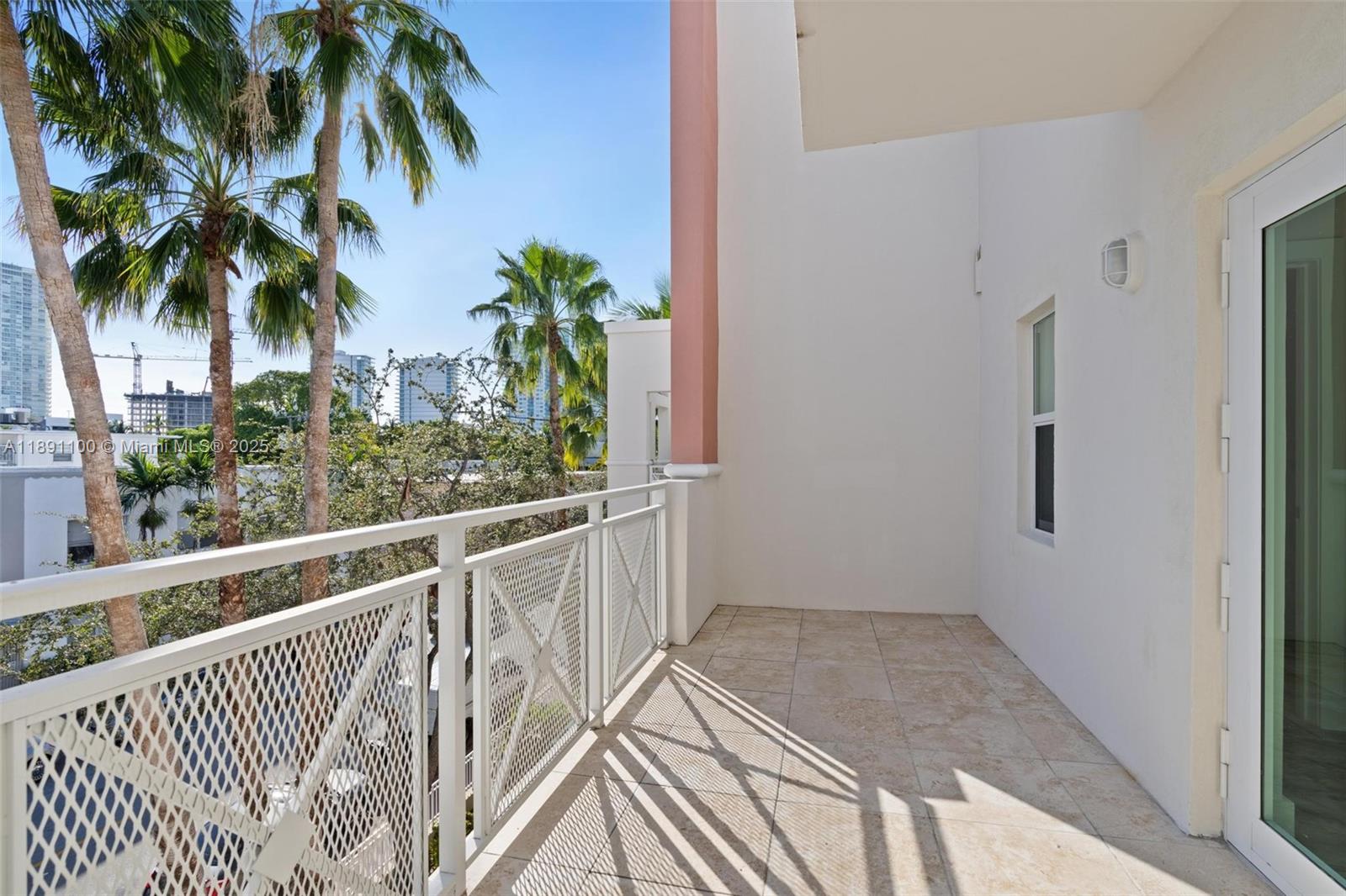 MAGNOLIA CONDO - Residential Lease