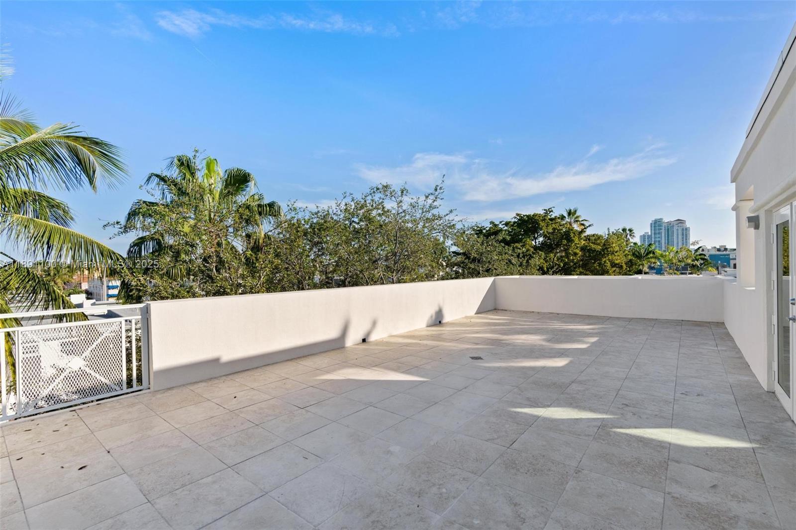 MAGNOLIA CONDO - Residential Lease