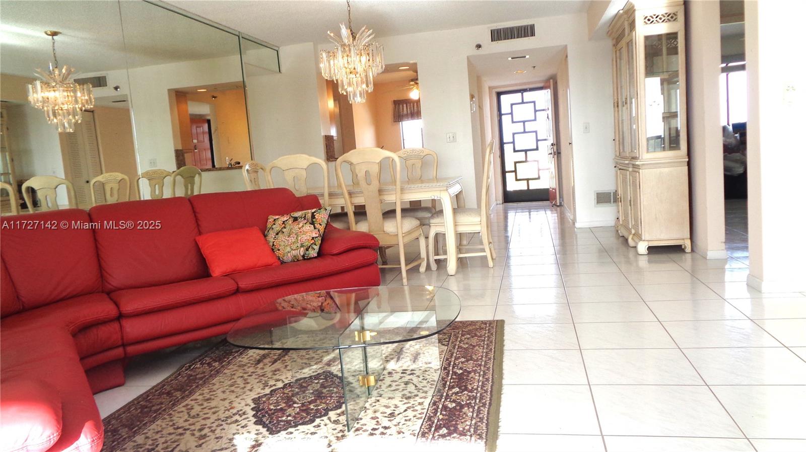 HUNTINGTON TOWERS CONDO - Residential