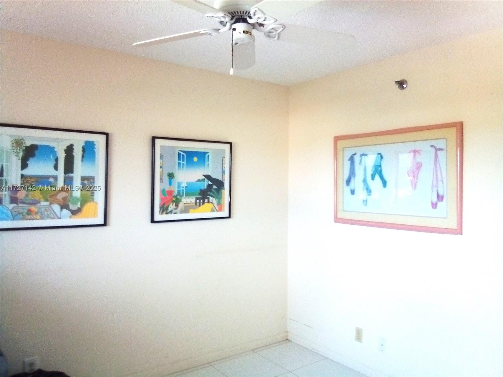 HUNTINGTON TOWERS CONDO - Residential