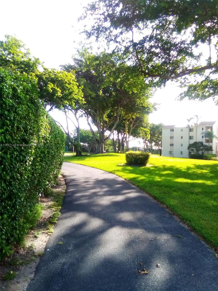 HUNTINGTON TOWERS CONDO - Residential
