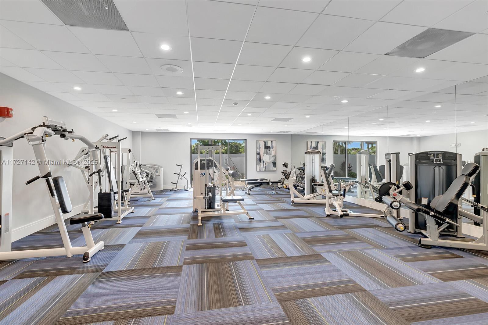 HUNTINGTON TOWERS CONDO - Residential