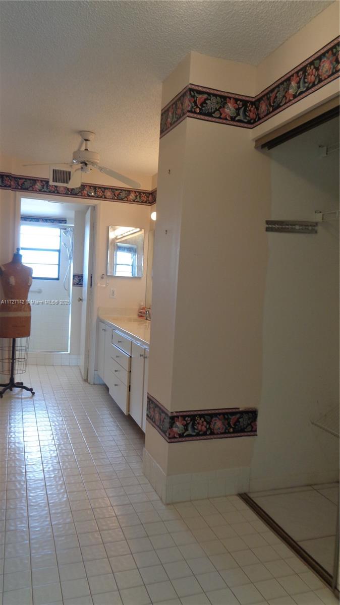 HUNTINGTON TOWERS CONDO - Residential