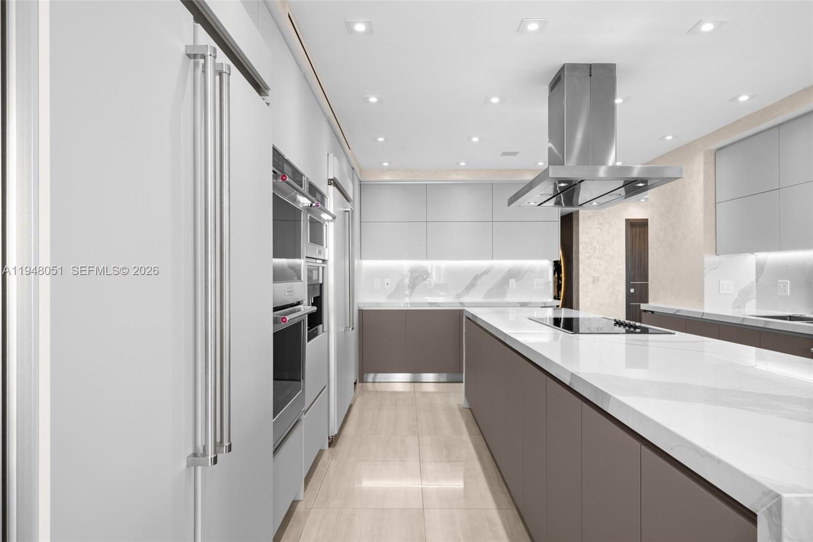 THE PENINSULA II CONDO - Residential