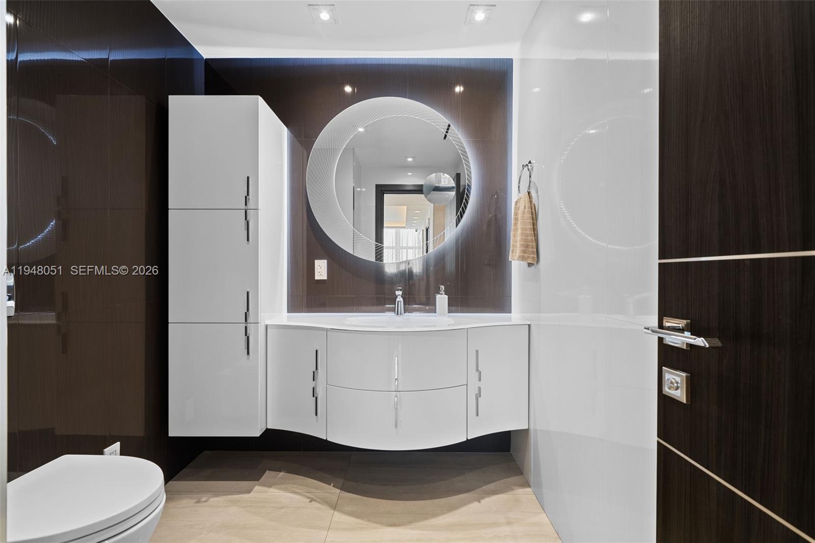 THE PENINSULA II CONDO - Residential