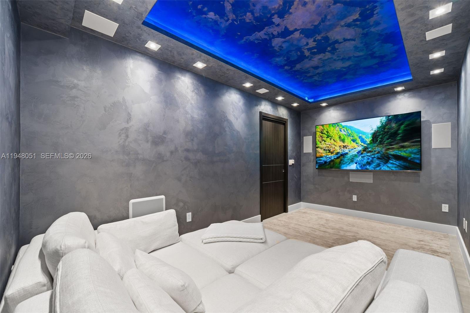 THE PENINSULA II CONDO - Residential