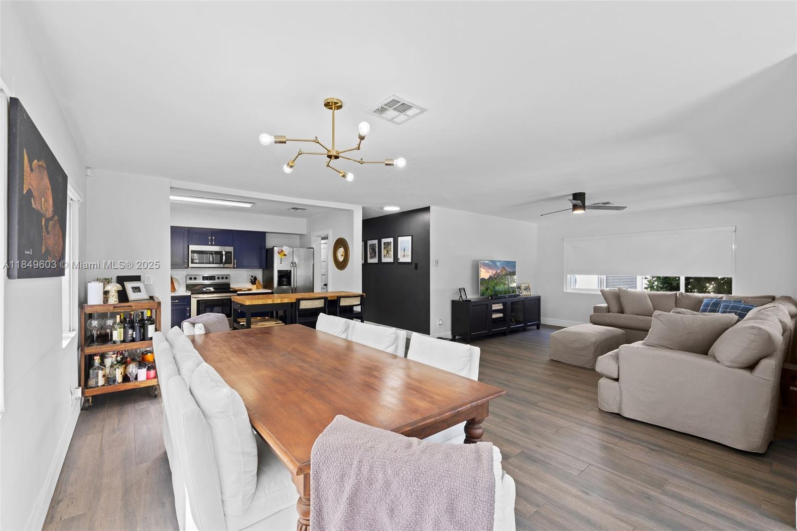 HOLLYWOOD - Residential