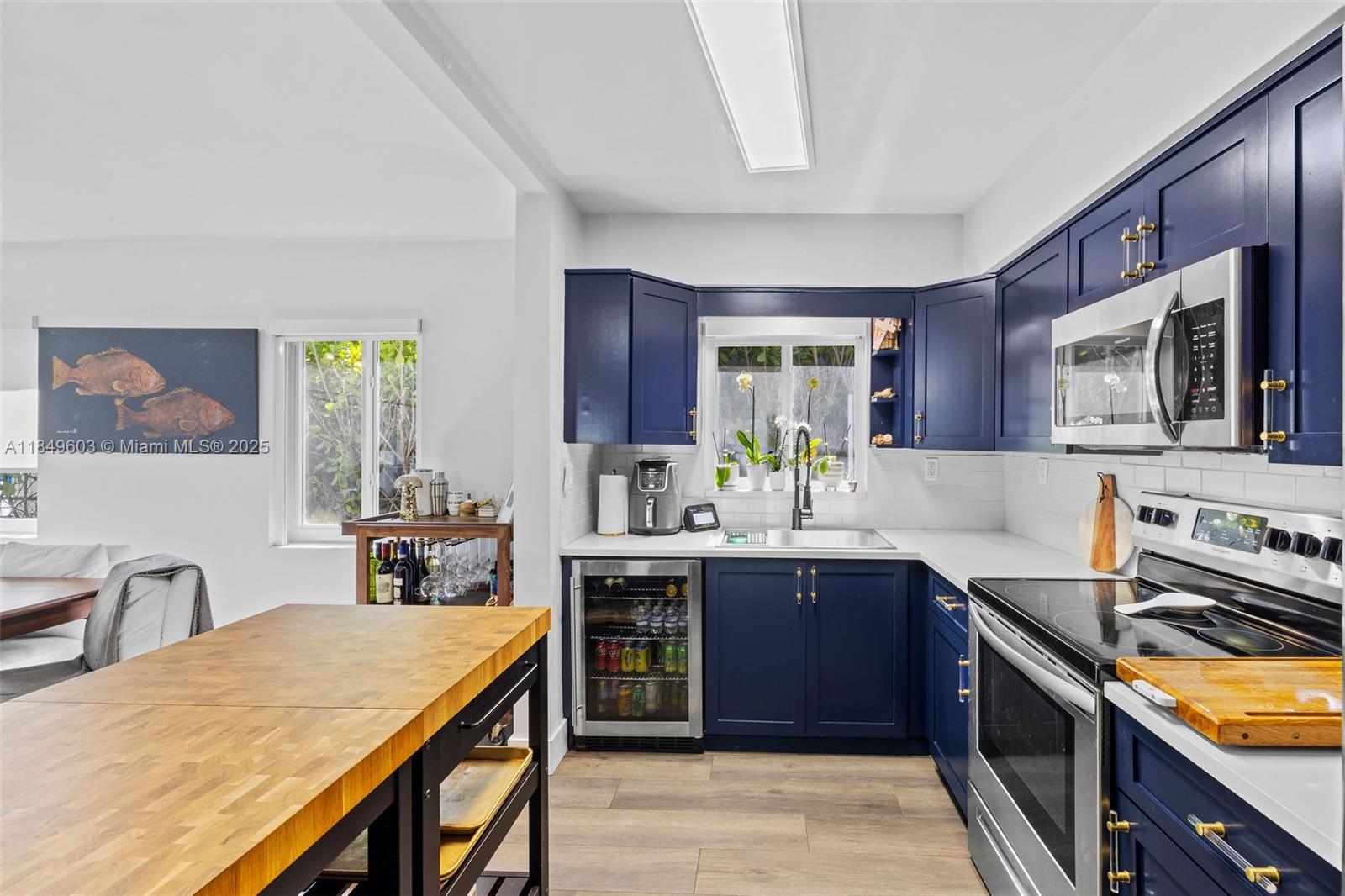 HOLLYWOOD - Residential