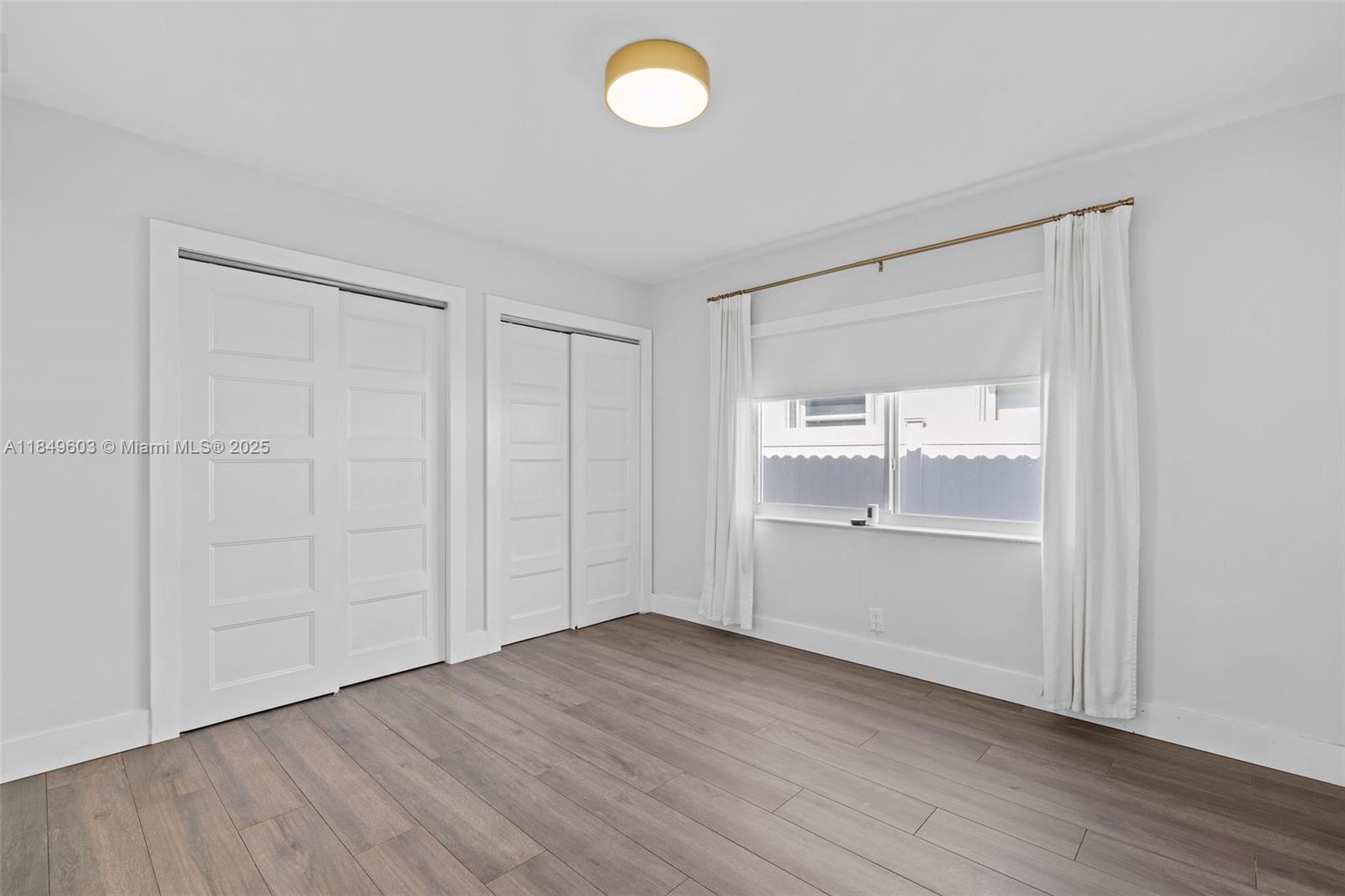 HOLLYWOOD - Residential