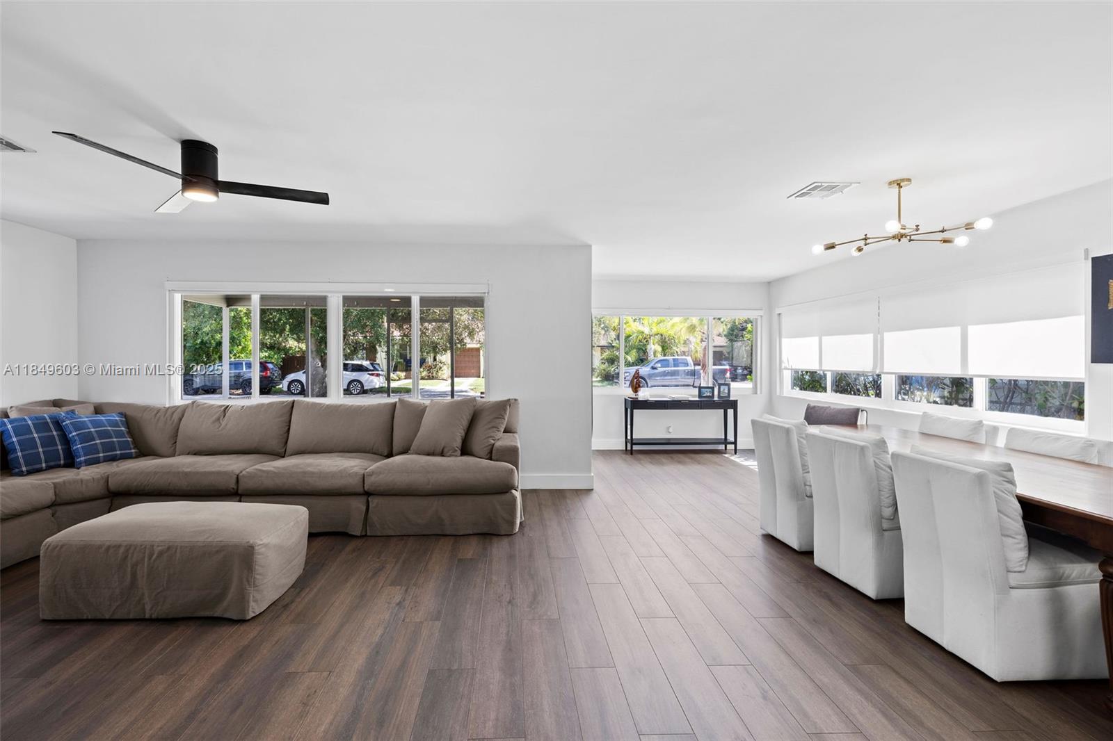 HOLLYWOOD - Residential