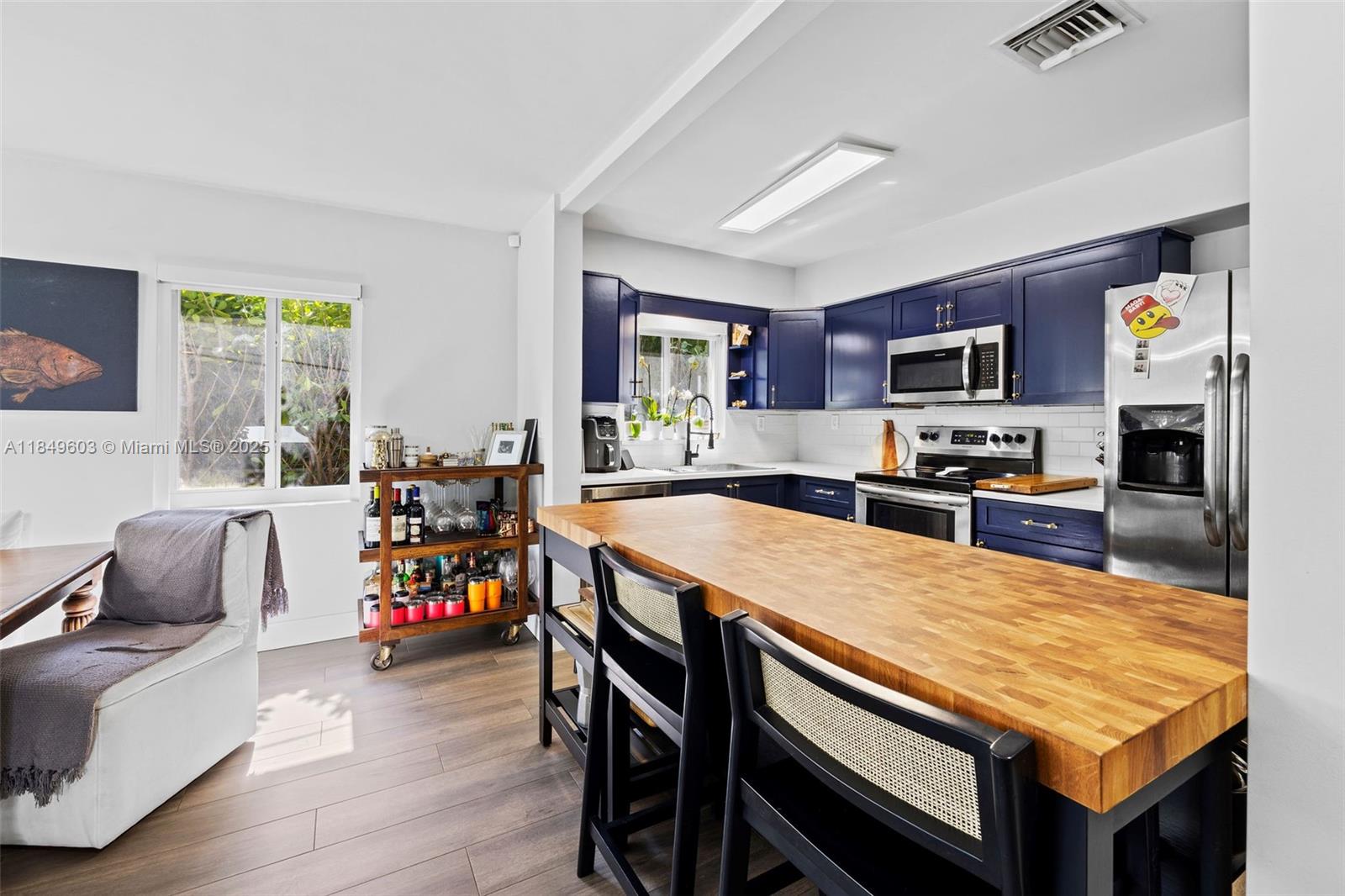 HOLLYWOOD - Residential