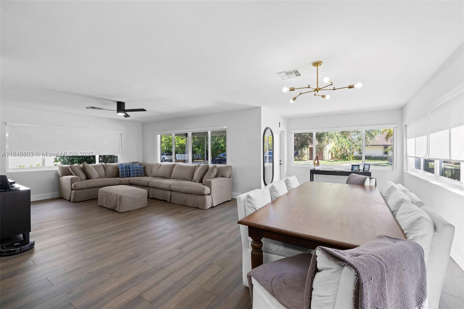 HOLLYWOOD - Residential