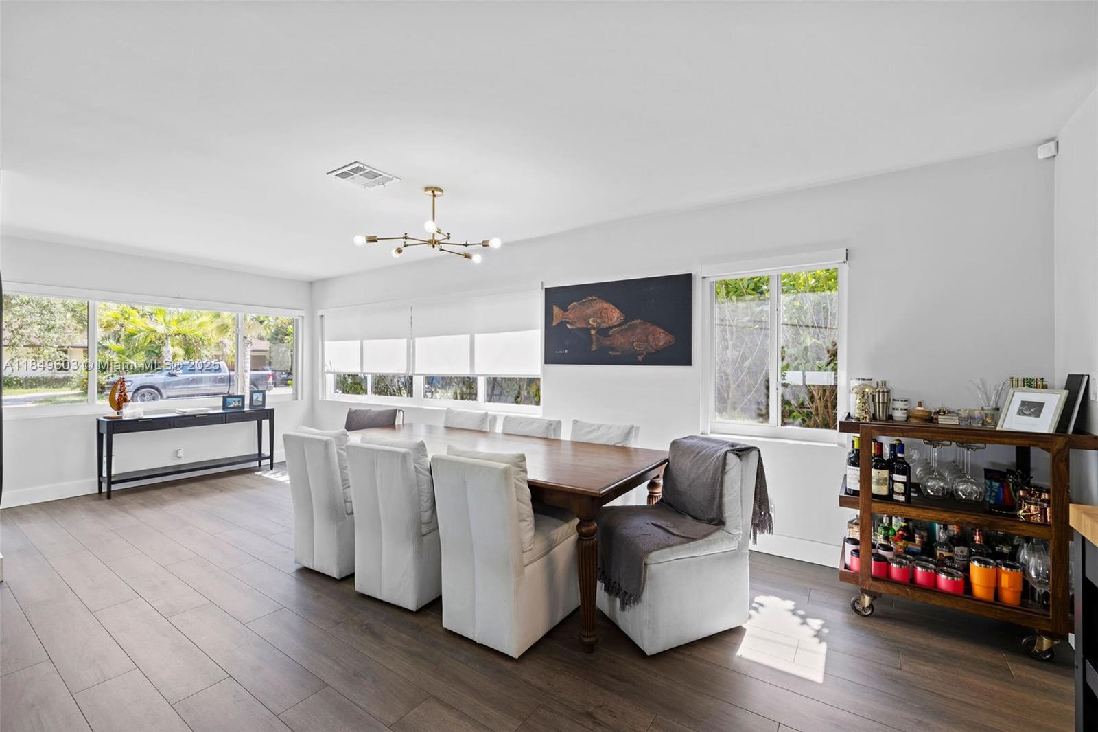 HOLLYWOOD - Residential