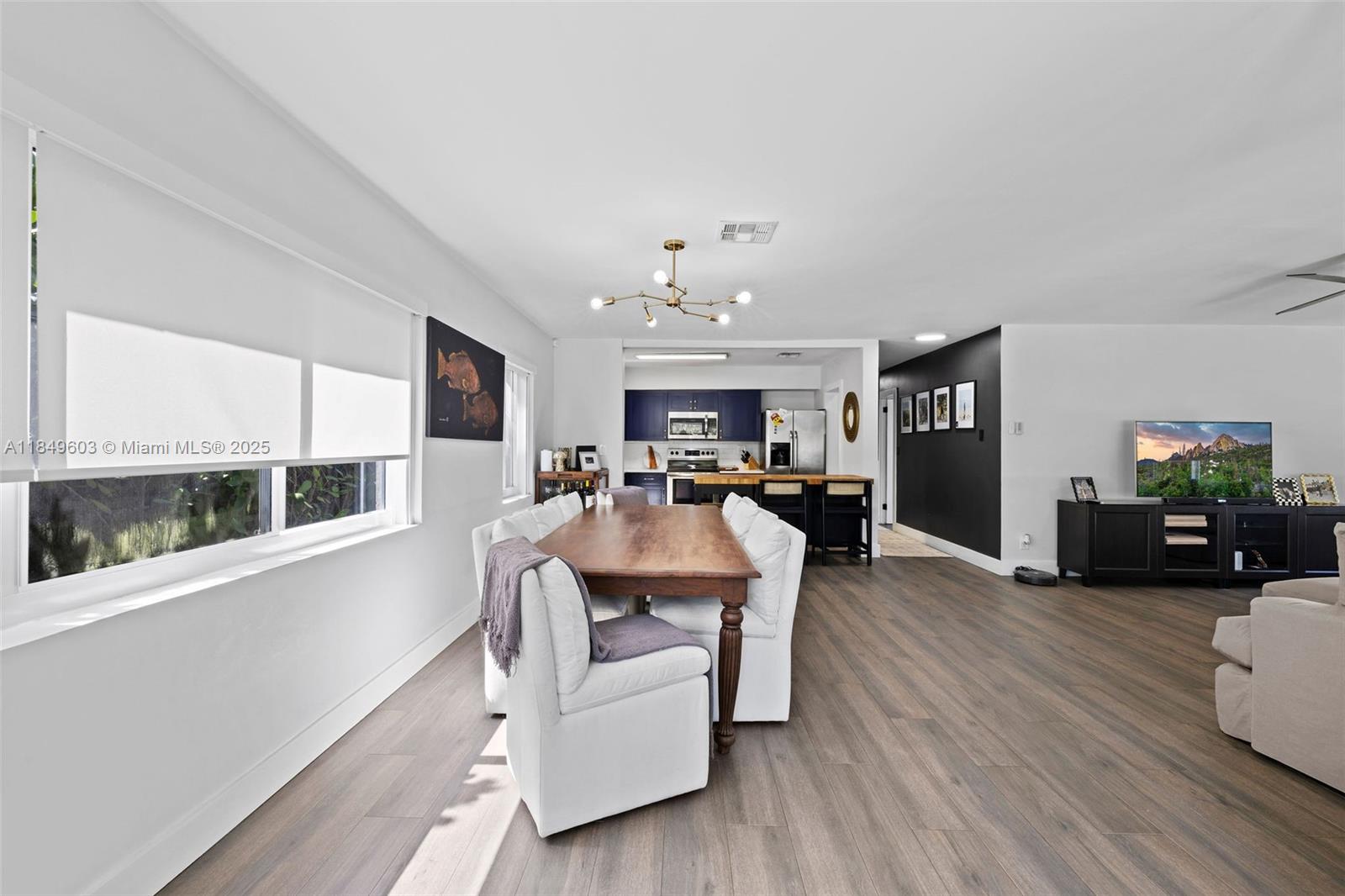 HOLLYWOOD - Residential