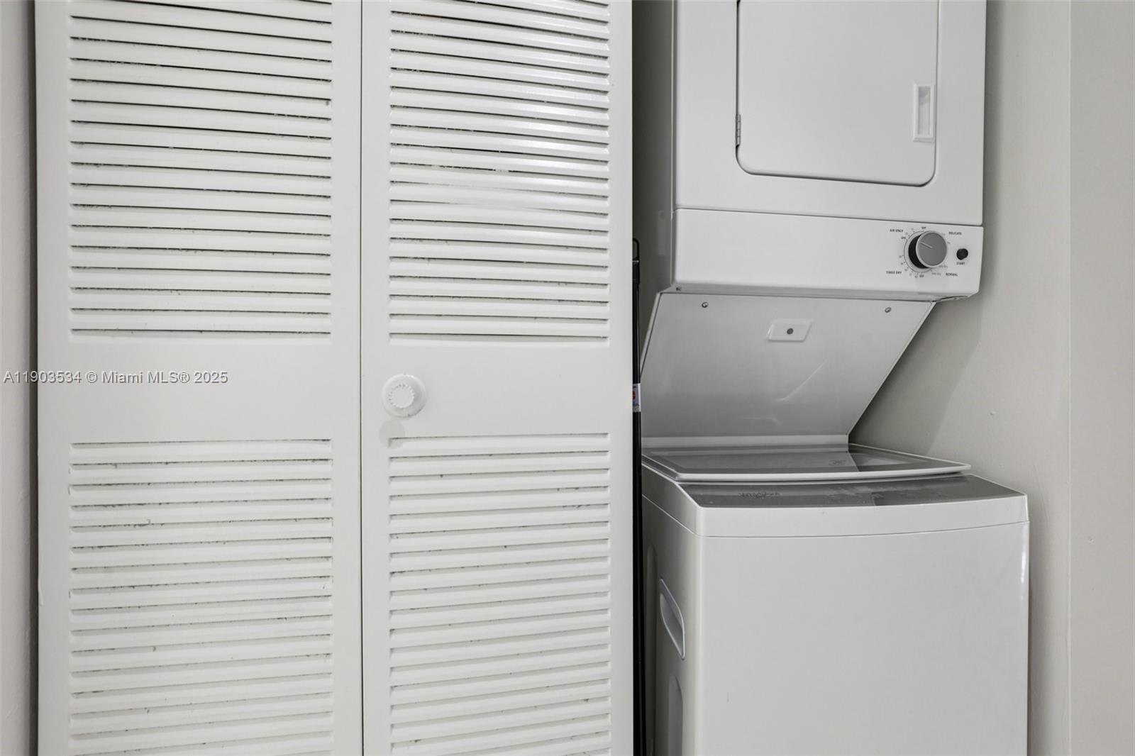 CALUSA CLUB VILLAGE CONDO - Residential