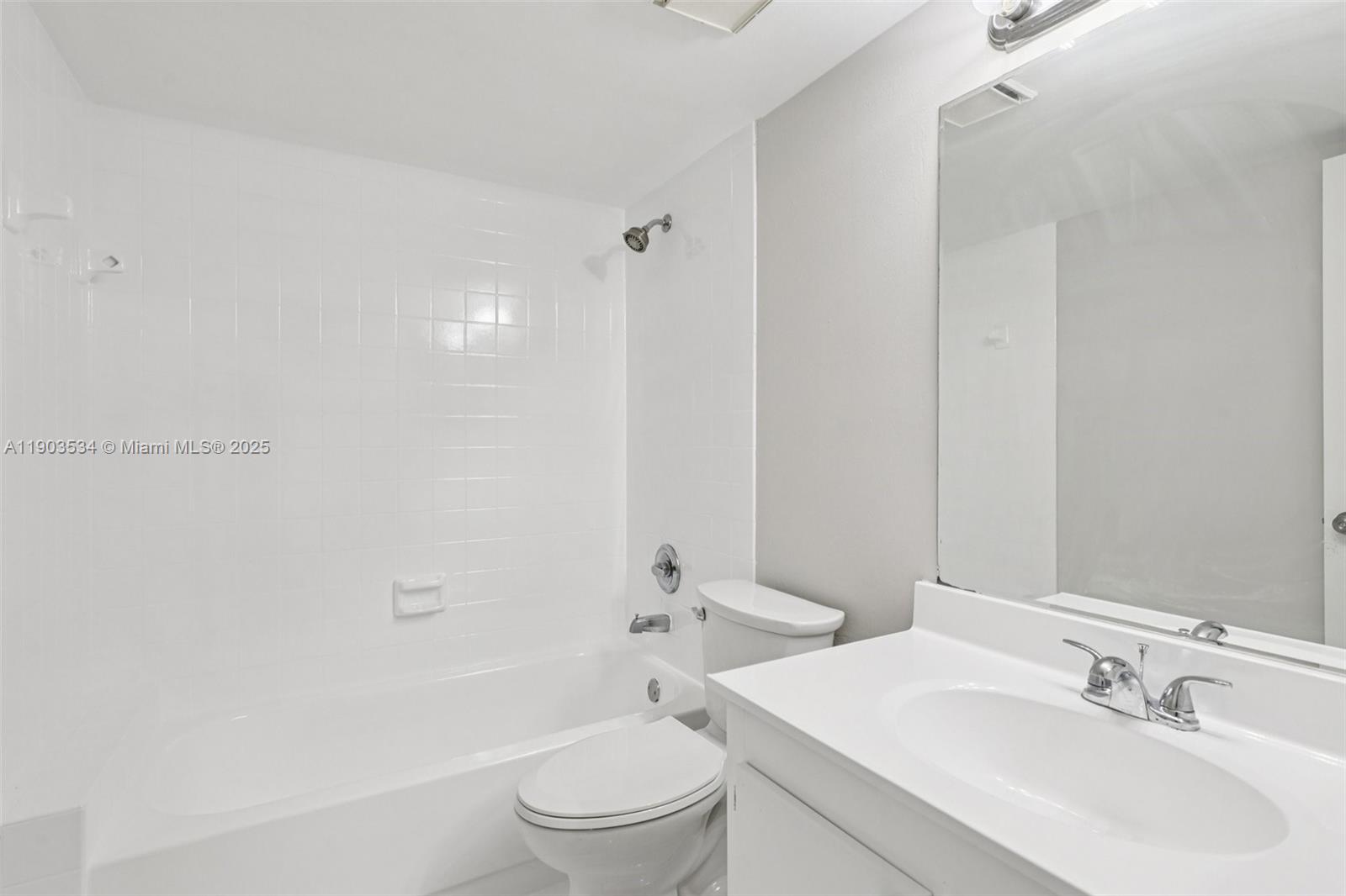 CALUSA CLUB VILLAGE CONDO - Residential