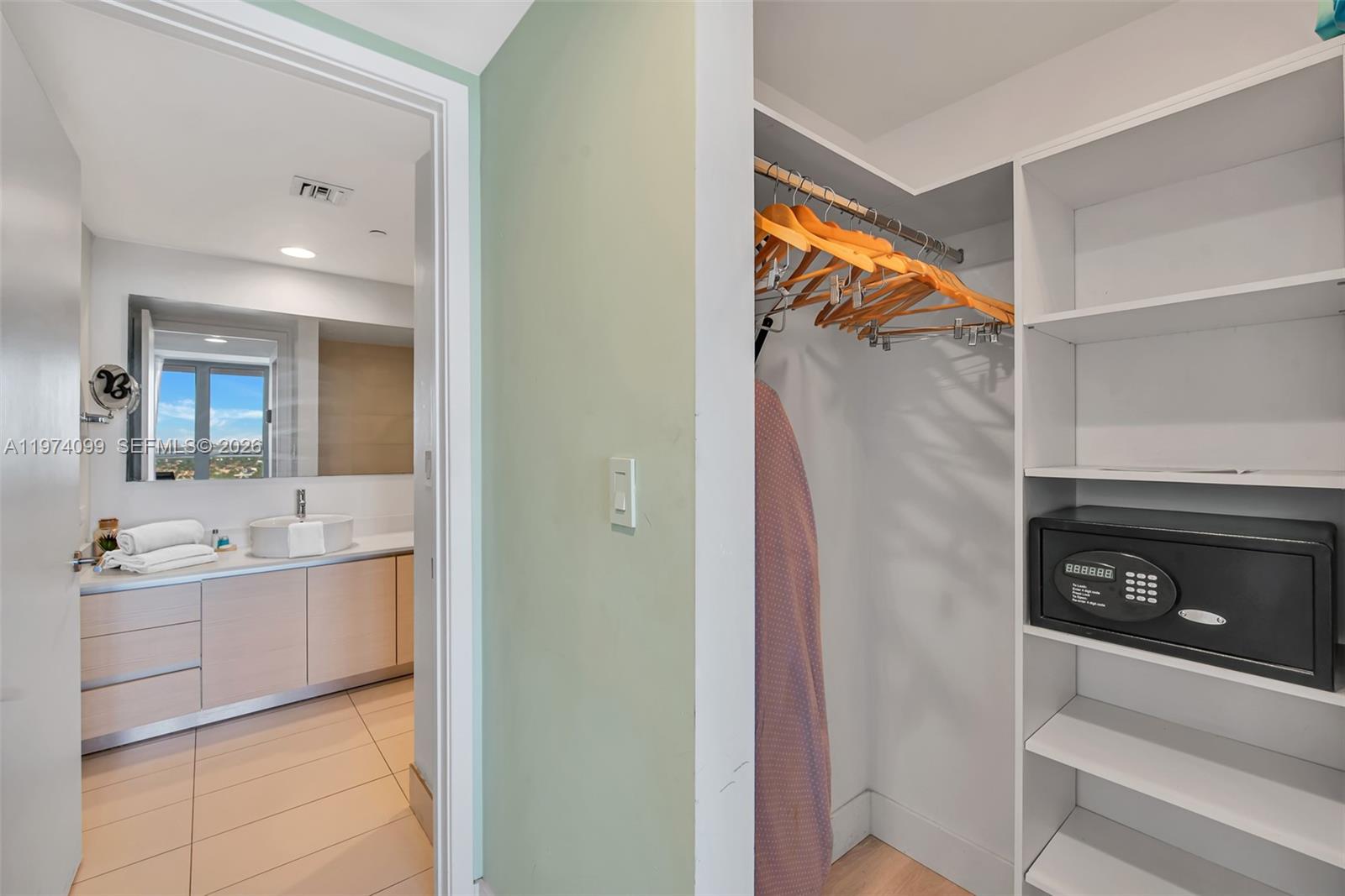 BEACHWALK CONDOMINIUM - Residential