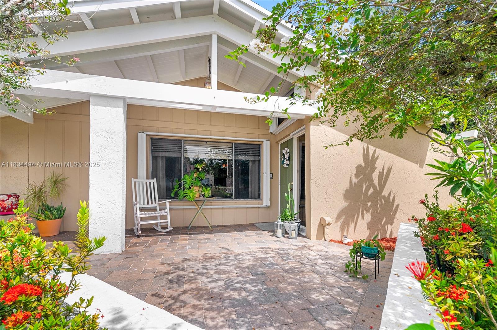 Beautiful 3/2 Ranch home. New Roof, AC, W/D, WH. No HOA. Tile in main living areas, real hardwood in bedrooms. Real wood kitchen cabinets, modern granite countertops. Updated and ready for you to move in.