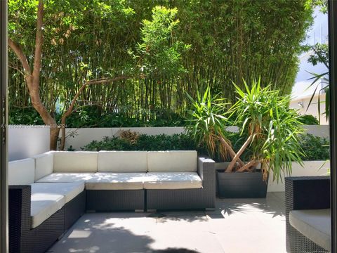 2155 Washington Ct 101 Miami Beach FL 33139