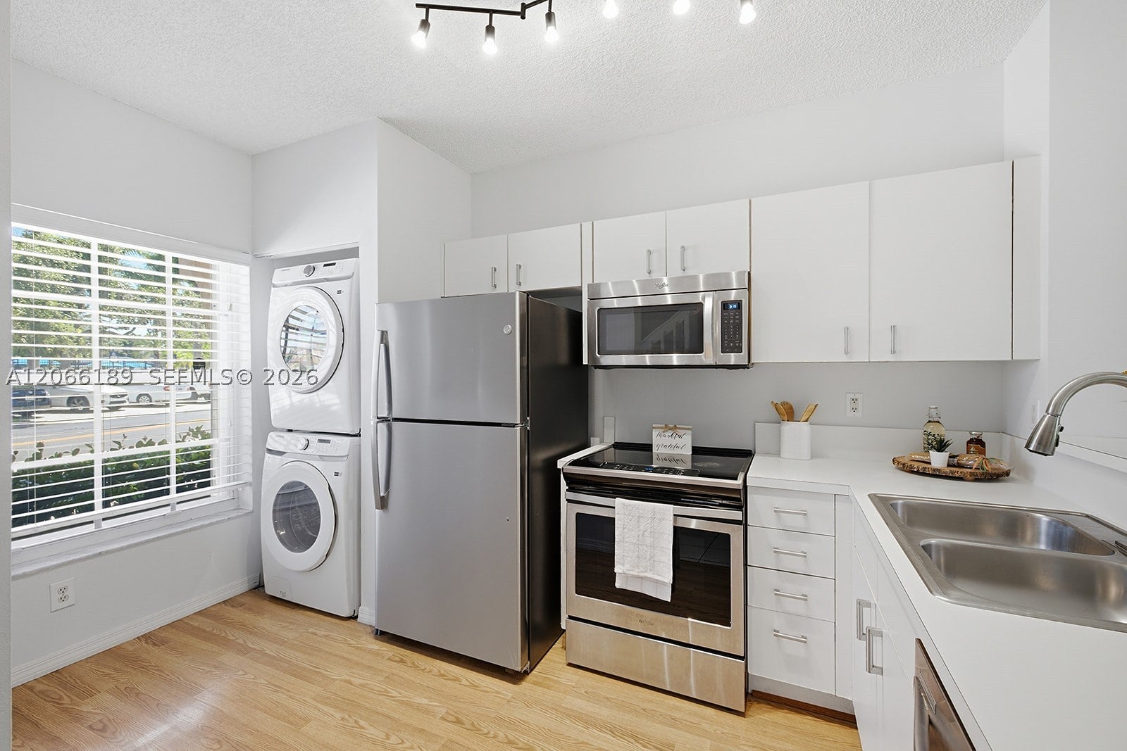 12135 SW 3rd St, Pembroke Pines FL 33025