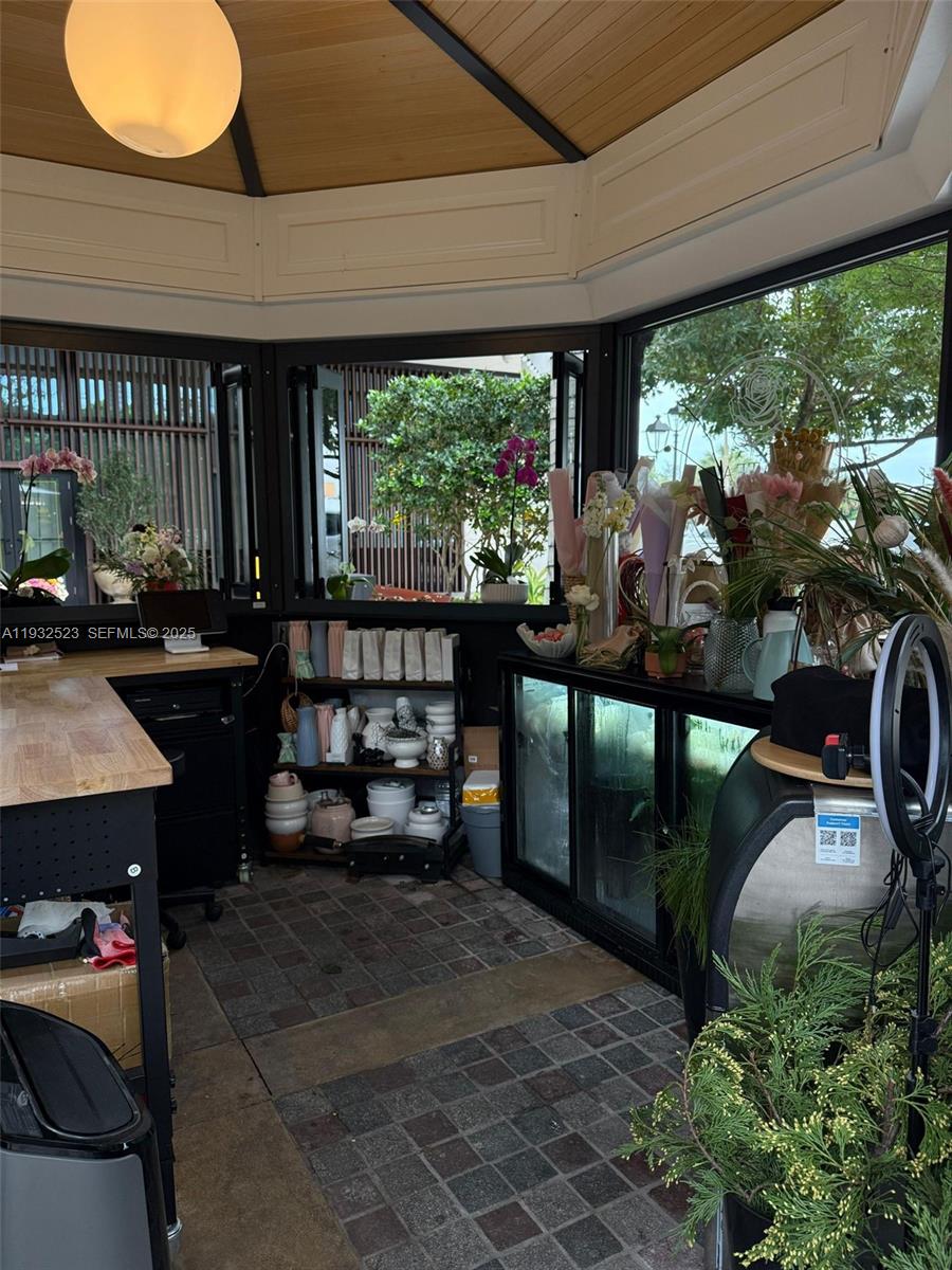 3011 Ponce de Leon Blvd