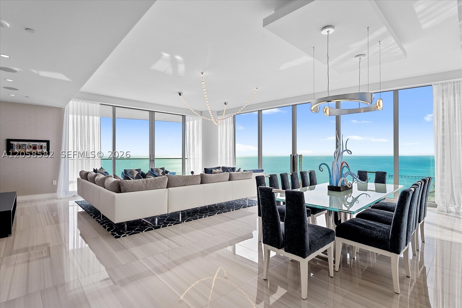 17901 Collins Ave 3004