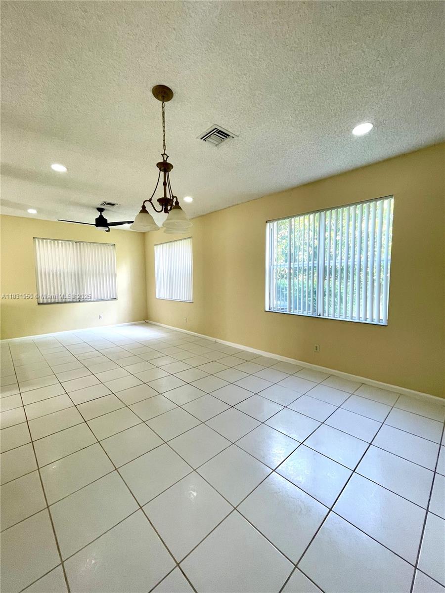 OAKWOOD - Residential Lease