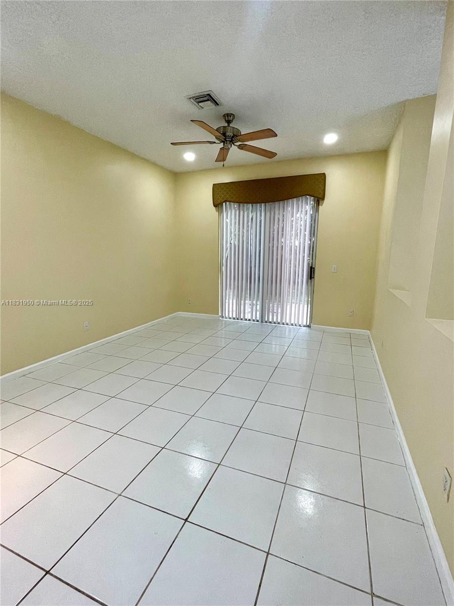 OAKWOOD - Residential Lease
