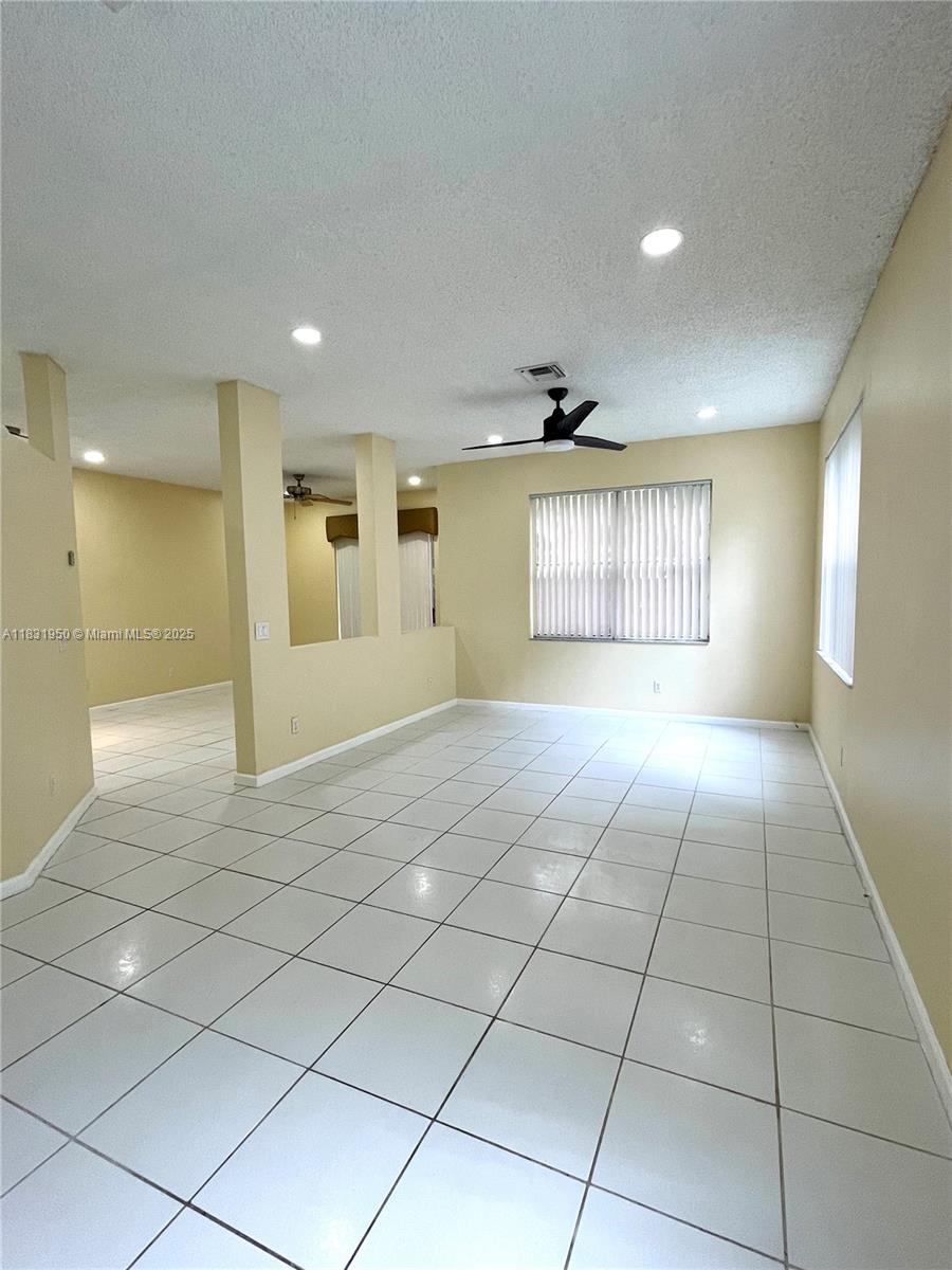 OAKWOOD - Residential Lease