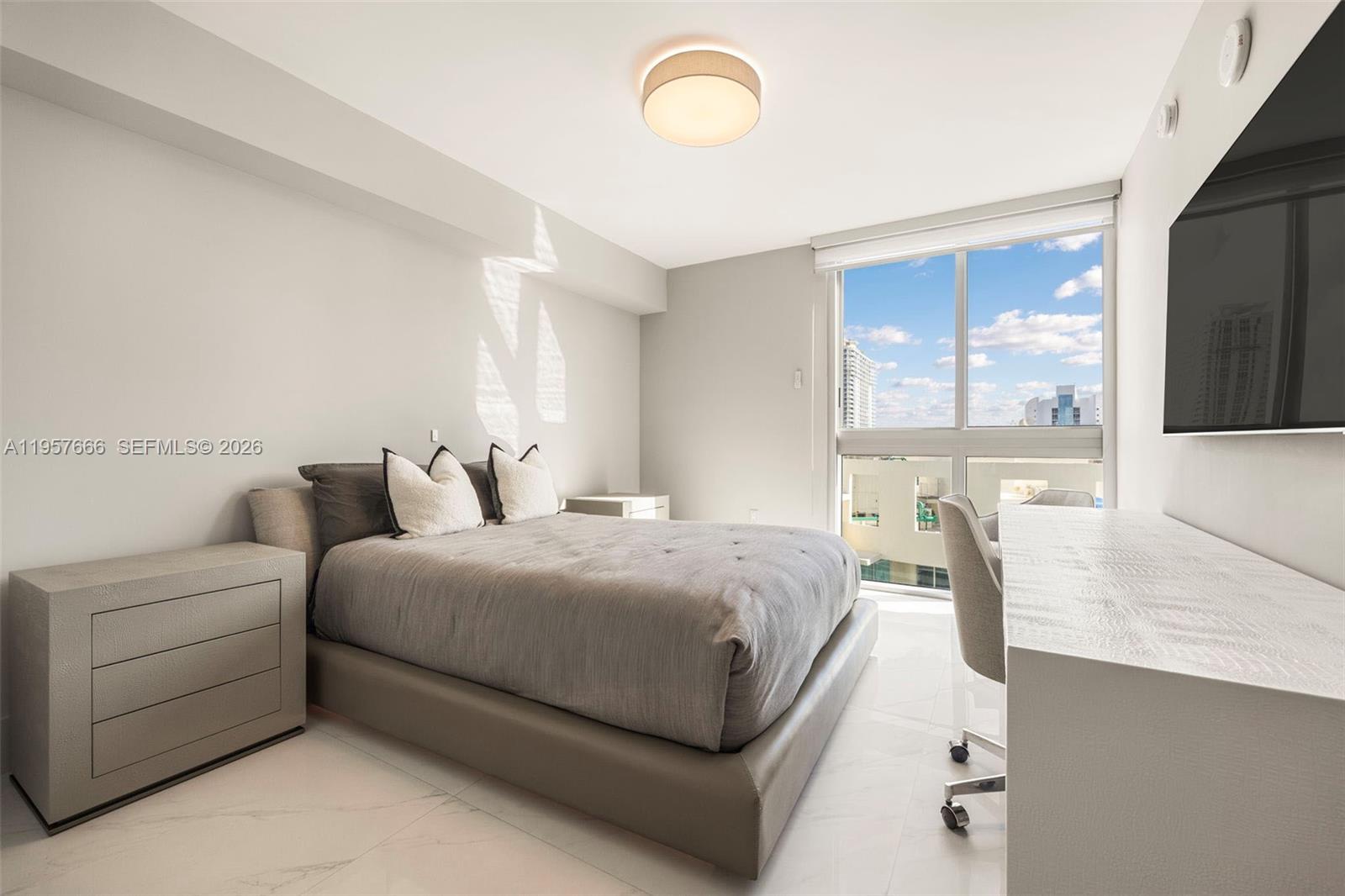 PARQUE TOWERS CONDO - Residential